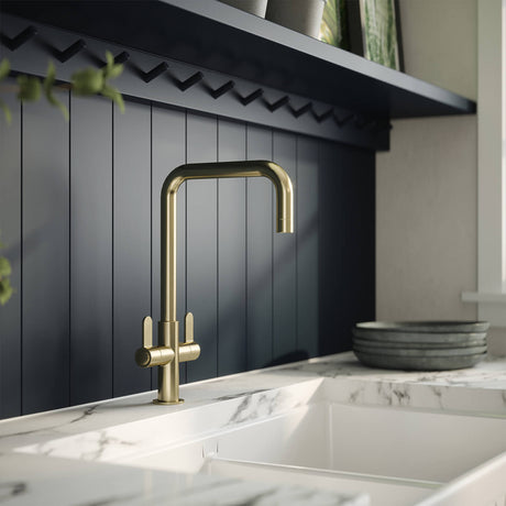 Designer Kitchen Taps - TAP 'N' SHOWER